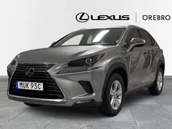 Ljusgrå Begagnad 2019 Lexus NX300h Executive Line SUV | 349 900 kr (Lite dyr)