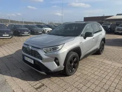 Grå Begagnad 2019 Toyota RAV4 Hybrid Executive SUV | 339 900 kr (Marknadspris)
