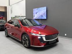 Röd Ny 2025 Mazda 6e Takumi-Line Sedan | 477 900 kr