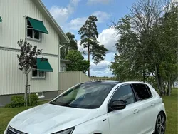 Vit Begagnad 2015 Peugeot 308 GTi Halvkombi | 135 000 kr (Lite dyr)