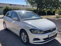 Vit Begagnad 2019 VW Polo Halvkombi | 123 000 kr (Marknadspris)
