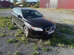 Svart Begagnad 2010 Volvo V70 Momentum Kombi | 40 000 kr