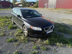 Svart Begagnad 2010 Volvo V70 Momentum Kombi | 40 000 kr