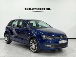 Mörkblå Begagnad 2010 VW Polo Halvkombi | 79 500 kr (Marknadspris)