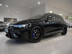 Ny 2026 VW Golf VIII Black Edition Halvkombi | 688 600 kr