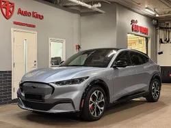 Grå Begagnad 2022 Ford Mustang Mach-E SUV | 339 000 kr (Superpris)