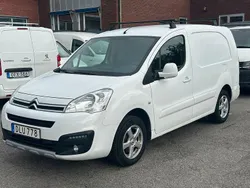 Vit Begagnad 2015 Citroën Berlingo Minibuss | 69 000 kr (Marknadspris)