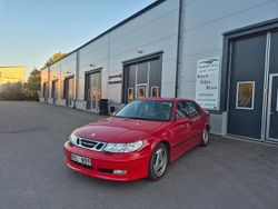 Röd Begagnad 2000 Saab 9-5 Aero Sedan | 21 900 kr (Marknadspris)