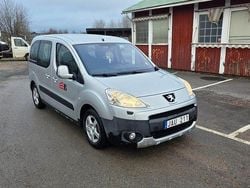 Grå Begagnad 2009 Peugeot Partner Tepee Minibuss | 26 900 kr (Marknadspris)