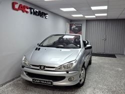Ljusgrå (grå) Begagnad 2004 Peugeot 206 CC Cab | 29 900 kr (Marknadspris)