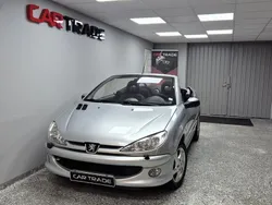 Ljusgrå (grå) Begagnad 2004 Peugeot 206 CC Cab | 39 900 kr (Dyr)