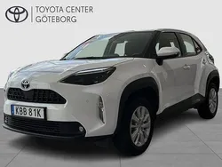 Vit Begagnad 2022 Toyota Yaris Cross Active SUV | 249 900 kr (Marknadspris)