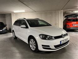 Vit Begagnad 2016 VW Golf VII Kombi | 94 900 kr (Bra pris)