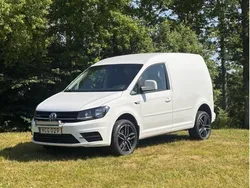Vit Begagnad 2016 VW Caddy Minibuss | 110 000 kr (Marknadspris)