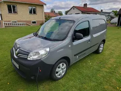 Grå Begagnad 2017 Renault Kangoo Minibuss | 84 900 kr (Superpris)