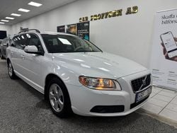 Grå Begagnad 2009 Volvo V70 Momentum Kombi | 64 900 kr (Marknadspris)
