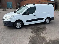 Vit Begagnad 2010 Citroën Berlingo Minibuss | 37 000 kr (Marknadspris)