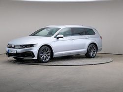 Silver Begagnad 2020 VW Passat Executive Kombi | 305 000 kr (Dyr)