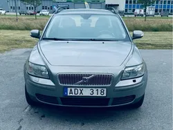 Grå Begagnad 2007 Volvo V50 Kinetic Kombi | 35 000 kr (Bra pris)