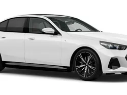 Vit Ny 2025 BMW 530e Comfort Edition Sedan | 797 300 kr (Marknadspris)