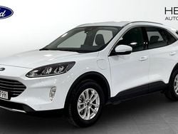 Frozen white Begagnad 2022 Ford Kuga Titanium SUV | 259 900 kr (Marknadspris)