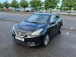 Svart Begagnad 2017 Suzuki Baleno Halvkombi | 124 900 kr