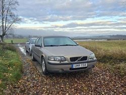 Brun Begagnad 2004 Volvo S60 Sedan | 14 000 kr (Lite dyr)