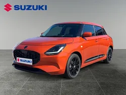 Orange Ny 2025 Suzuki Swift Halvkombi | 261 800 kr (Marknadspris)