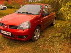 Röd Begagnad 2007 Renault Clio R.S. Halvkombi | 27 000 kr (Dyr)