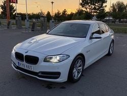 Vit Begagnad 2016 BMW 520 Sedan | 119 999 kr (Bra pris)