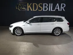 Vit Begagnad 2018 VW Passat Executive Kombi | 149 900 kr (Marknadspris)
