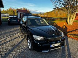 Svart Begagnad 2011 BMW X1 SUV | 89 000 kr (Marknadspris)