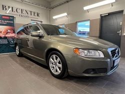 Grön Begagnad 2012 Volvo V70 Momentum Kombi | 99 900 kr (Marknadspris)