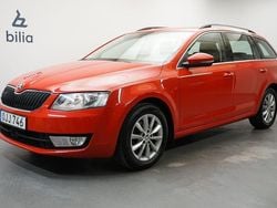 Röd Begagnad 2016 Skoda Octavia Kombi | 149 900 kr (Marknadspris)