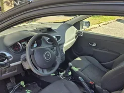 Blå Begagnad 2010 Renault Clio R.S. Halvkombi | 37 400 kr (Marknadspris)