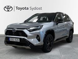 Grå Begagnad 2025 Toyota RAV4 Hybrid Style SUV | 459 000 kr (Bra pris)