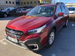 Ljusröd Begagnad 2023 Subaru Outback SUV | 379 000 kr (Marknadspris)