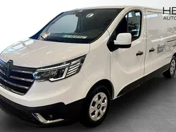 Grå Ny 2025 Renault Trafic Van | 416 300 kr