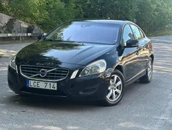 Svart Begagnad 2011 Volvo S60 Kinetic Sedan | 79 000 kr (Marknadspris)