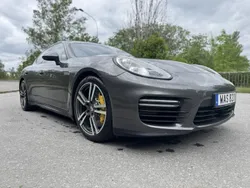 Grå Begagnad 2015 Porsche Panamera GTS Sedan | 619 000 kr
