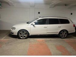 Vit Begagnad 2008 VW Passat Highline Kombi | 15 000 kr (Marknadspris)