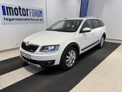 Vit Begagnad 2017 Skoda Octavia Scout Kombi | 189 900 kr (Marknadspris)