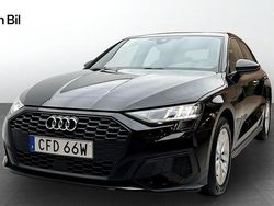 Svart Begagnad 2023 Audi A3 Sportback Proline Halvkombi | 289 000 kr (Marknadspris)