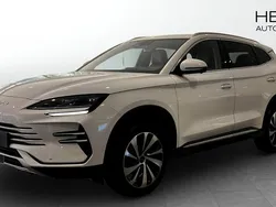 Vit (white) Ny 2025 BYD Seal U Boost SUV | 482 400 kr (Dyr)