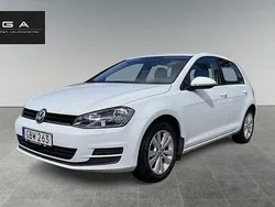 Vit Begagnad 2015 VW Golf VII Halvkombi | 109 900 kr (Marknadspris)