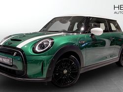 Grön (green) Begagnad 2022 Mini Cooper SE Halvkombi | 238 700 kr (Lite dyr)