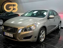 Ljusbrun (brun) Begagnad 2012 Volvo S60 Momentum Sedan | 108 900 kr (Lite dyr)