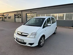 Vit Begagnad 2009 Opel Meriva Minibuss | 29 900 kr