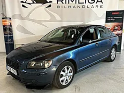 Blå Begagnad 2006 Volvo S40 Kinetic Sedan | 31 900 kr (Marknadspris)