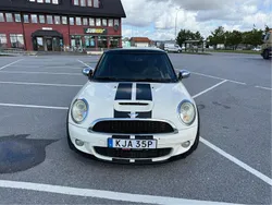 Vit Begagnad 2009 Mini Cooper S Halvkombi | 79 000 kr (Lite dyr)